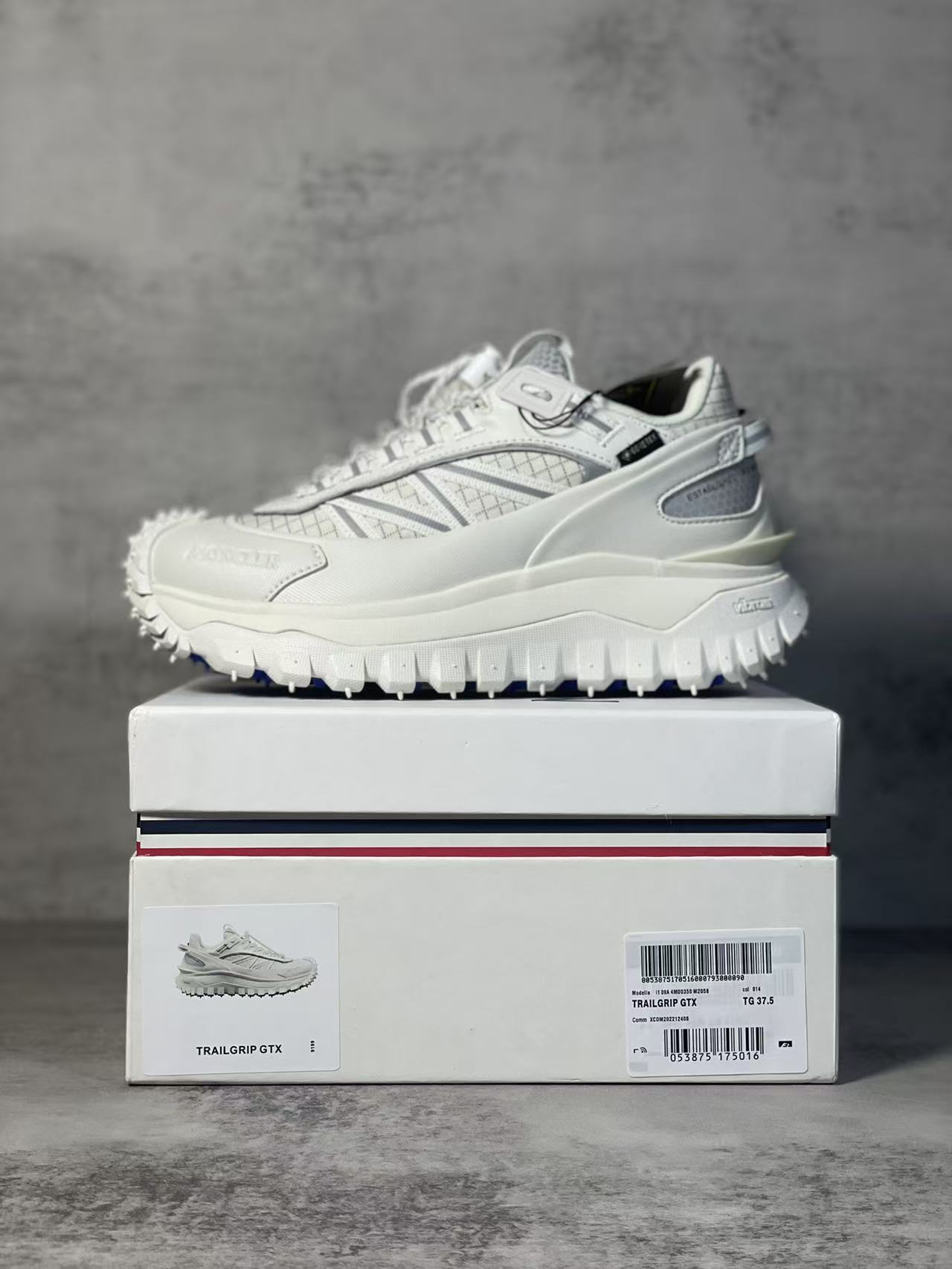 Moncler Shoes(AAA)-001