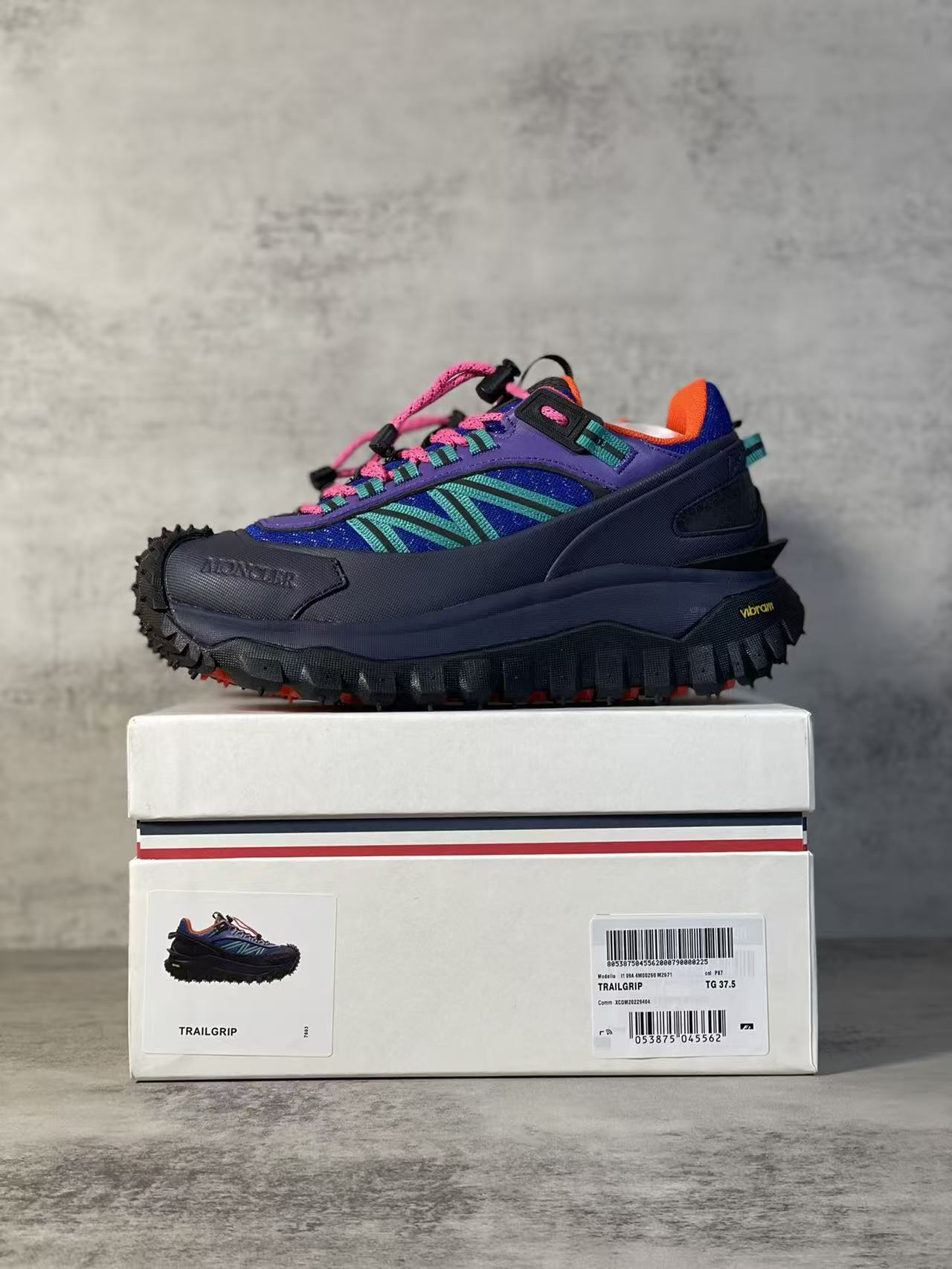 Moncler Shoes(AAA)-004