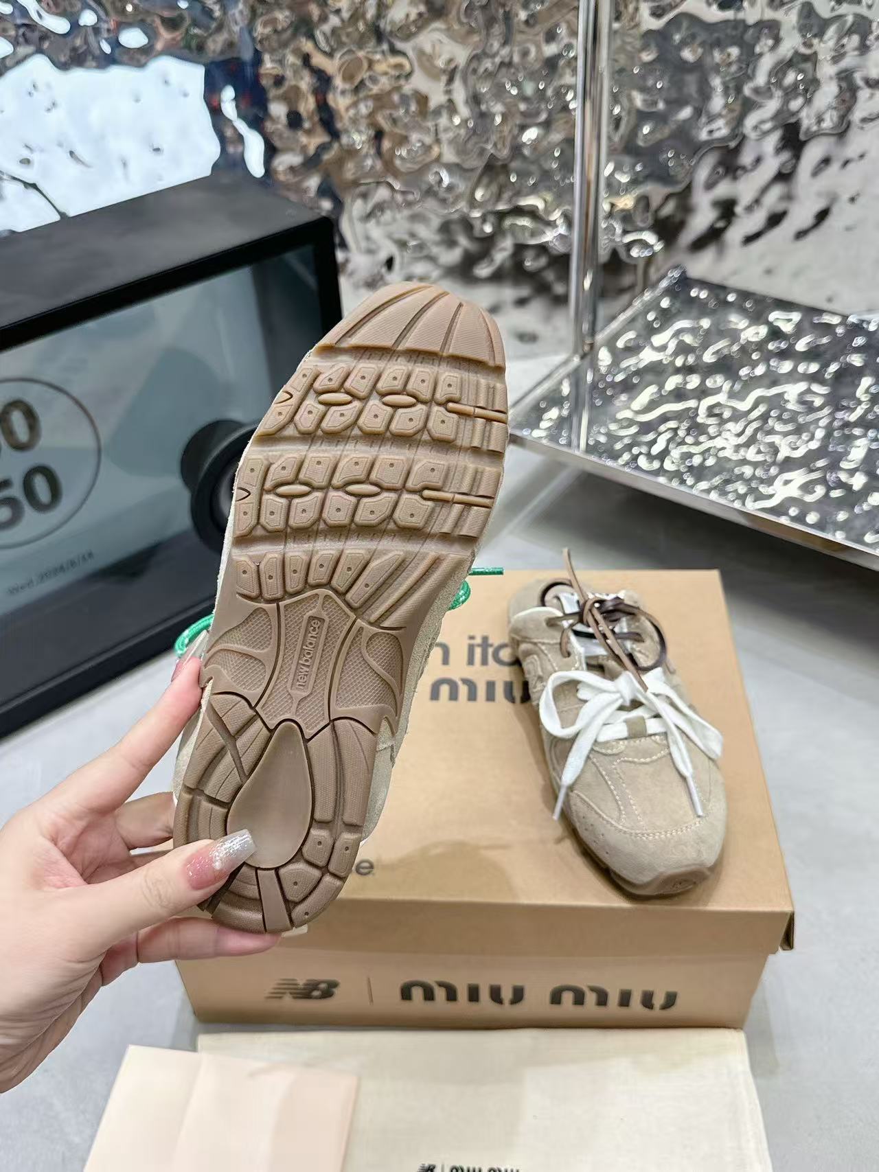 Miu Miu Shoes(AAA)-004
