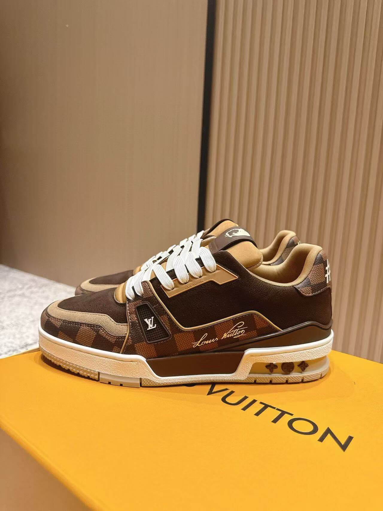 LV Shoes(AAA)-1256