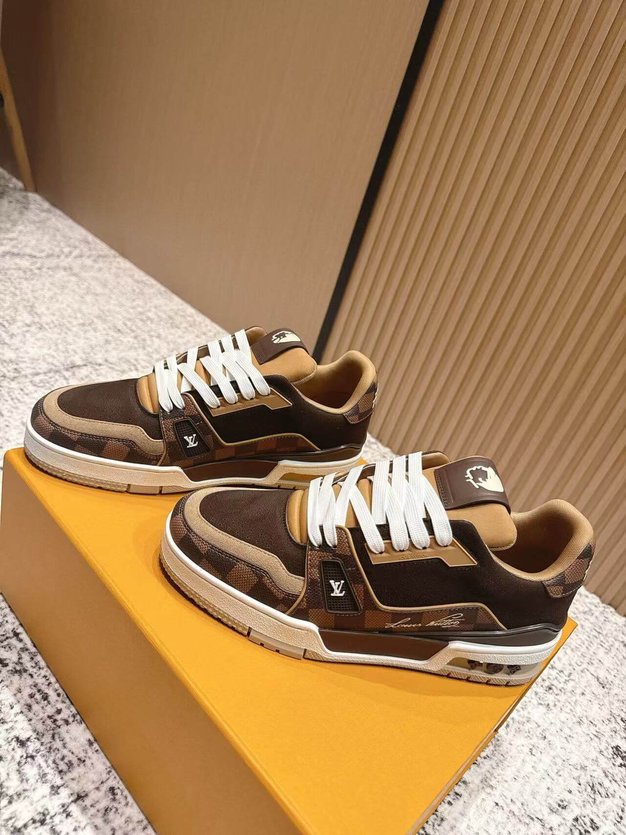 LV Shoes(AAA)-1256
