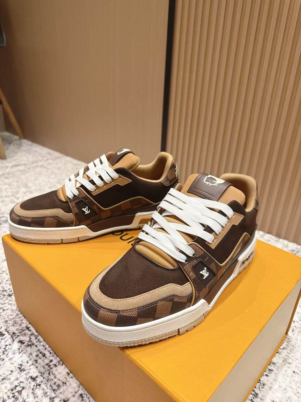 LV Shoes(AAA)-1256