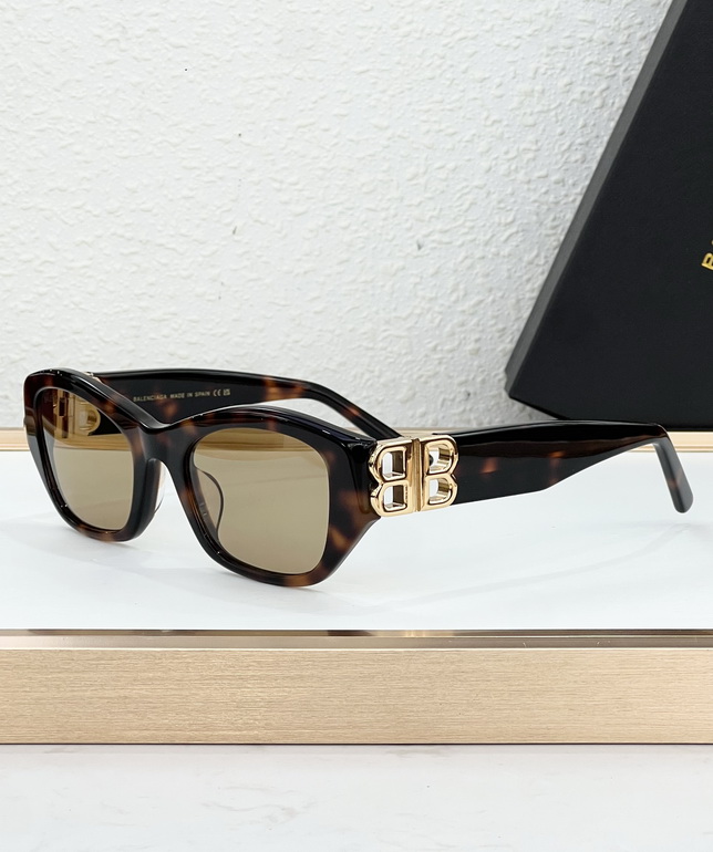 BALENCIAGA Sunglasses(AAAA)-032