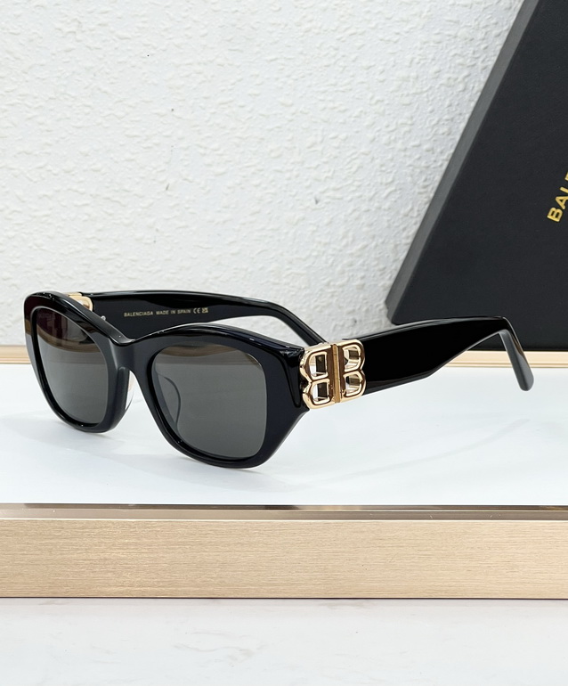 BALENCIAGA Sunglasses(AAAA)-031