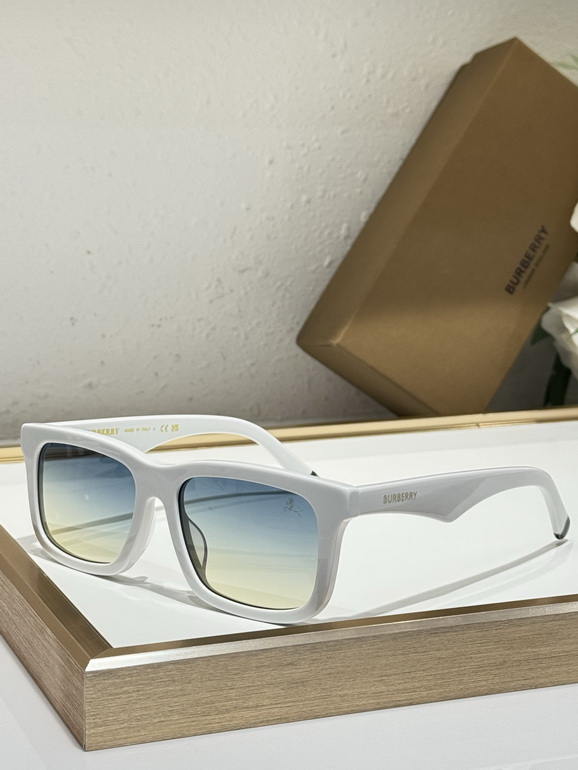 BURBERRY Sunglasses(AAAA)-105