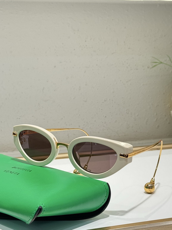 BOTTEGA VENETA Sunglasses(AAAA)-100