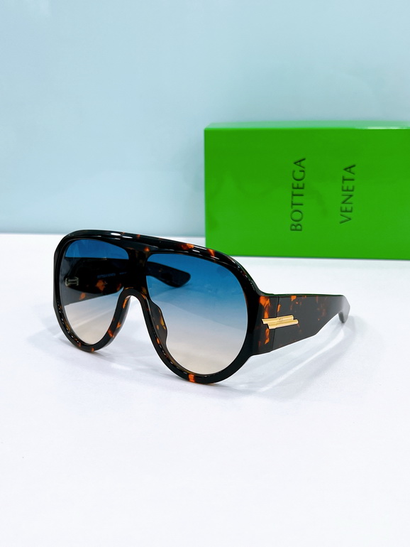BOTTEGA VENETA Sunglasses(AAAA)-050