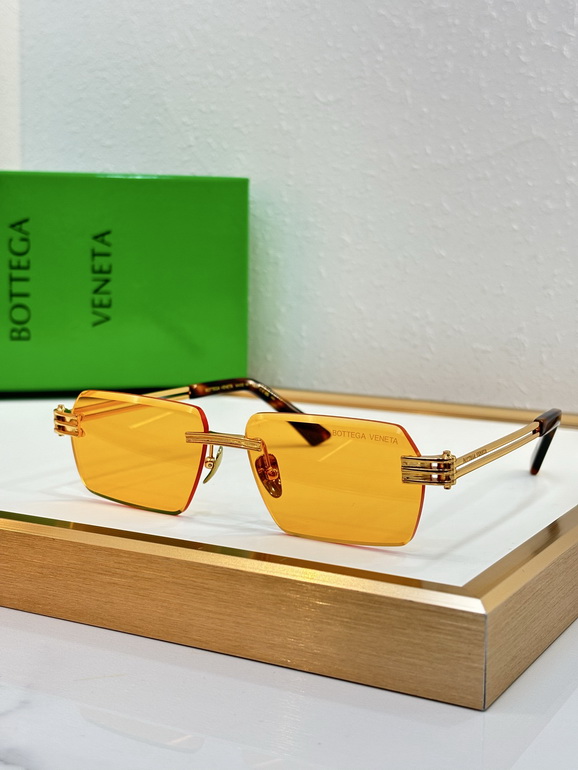 BOTTEGA VENETA Sunglasses(AAAA)-041