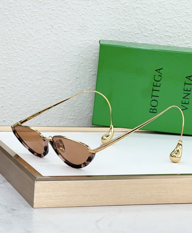 BOTTEGA VENETA Sunglasses(AAAA)-024
