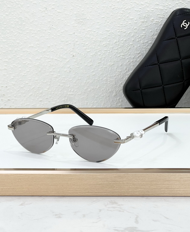 CHANEL Sunglasses(AAAA)-1811