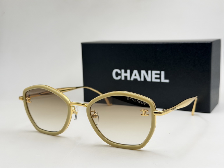 CHANEL Sunglasses(AAAA)-520