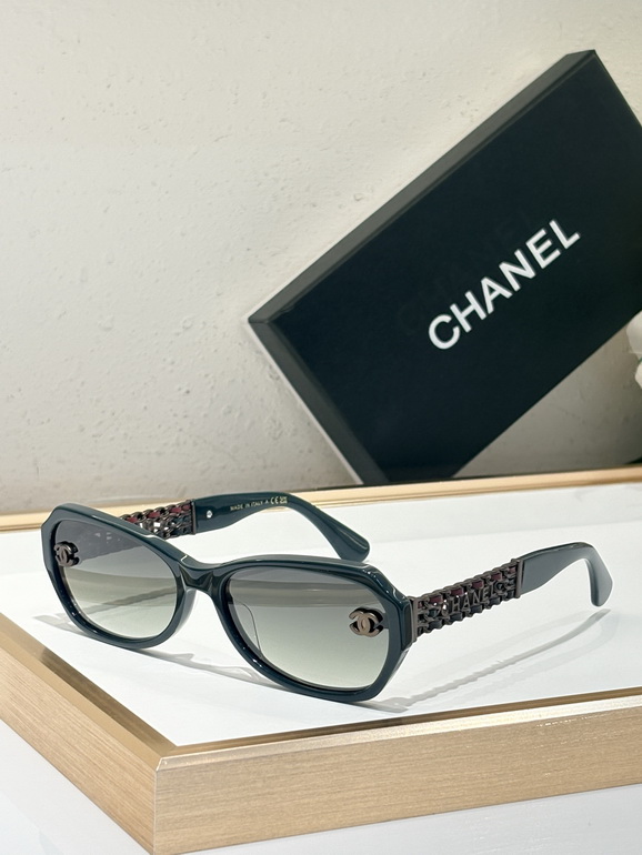 CHANEL Sunglasses(AAAA)-2611
