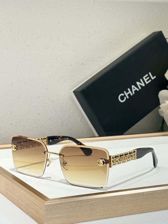 CHANEL Sunglasses(AAAA)-2605