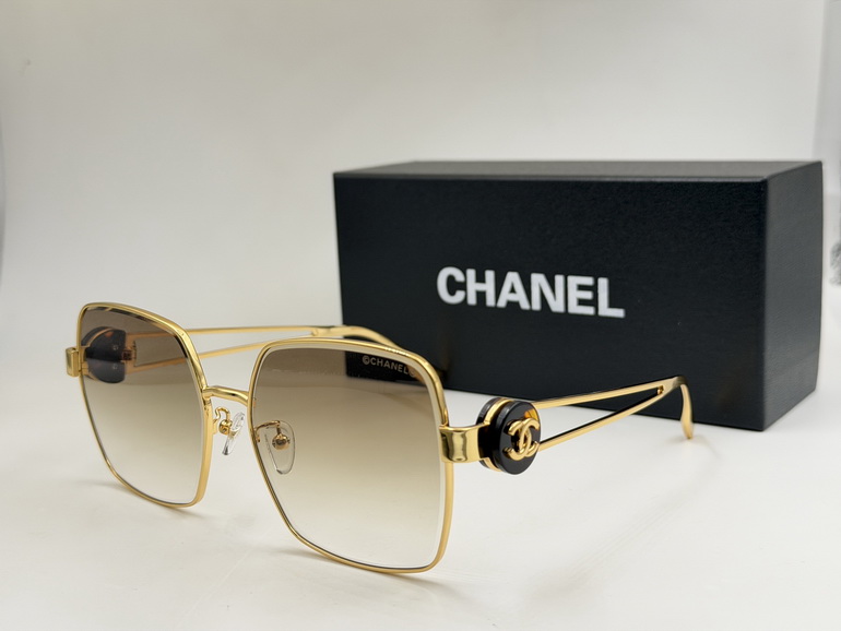 CHANEL Sunglasses(AAAA)-2531