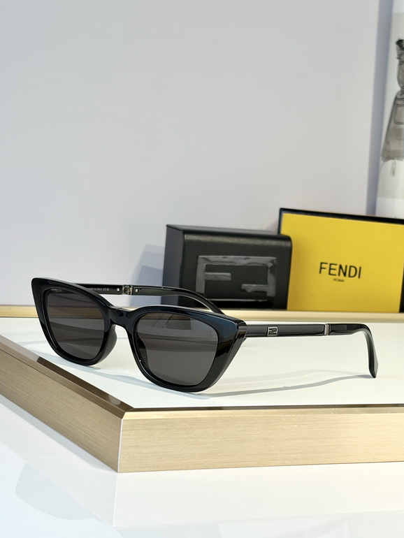 FENDI Sunglasses(AAAA)-077