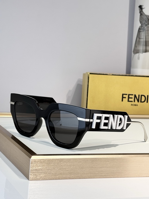 FENDI Sunglasses(AAAA)-059