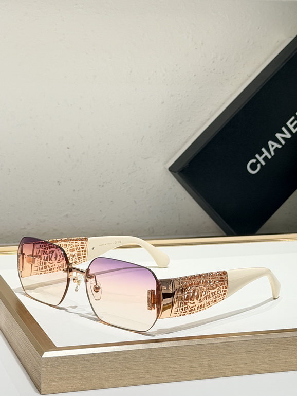 CHANEL Sunglasses(AAAA)-2082