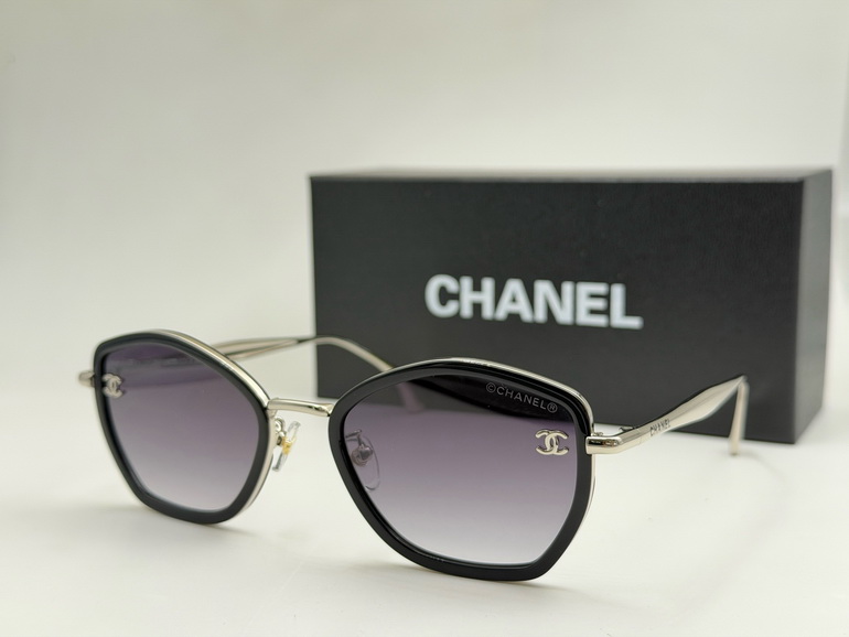 CHANEL Sunglasses(AAAA)-2028