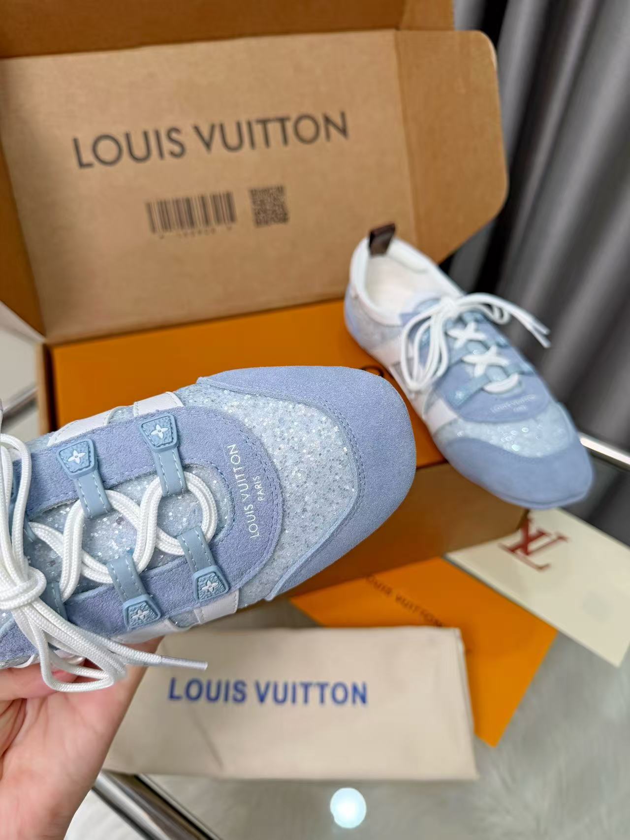 LV Shoes AAA(Women)-106