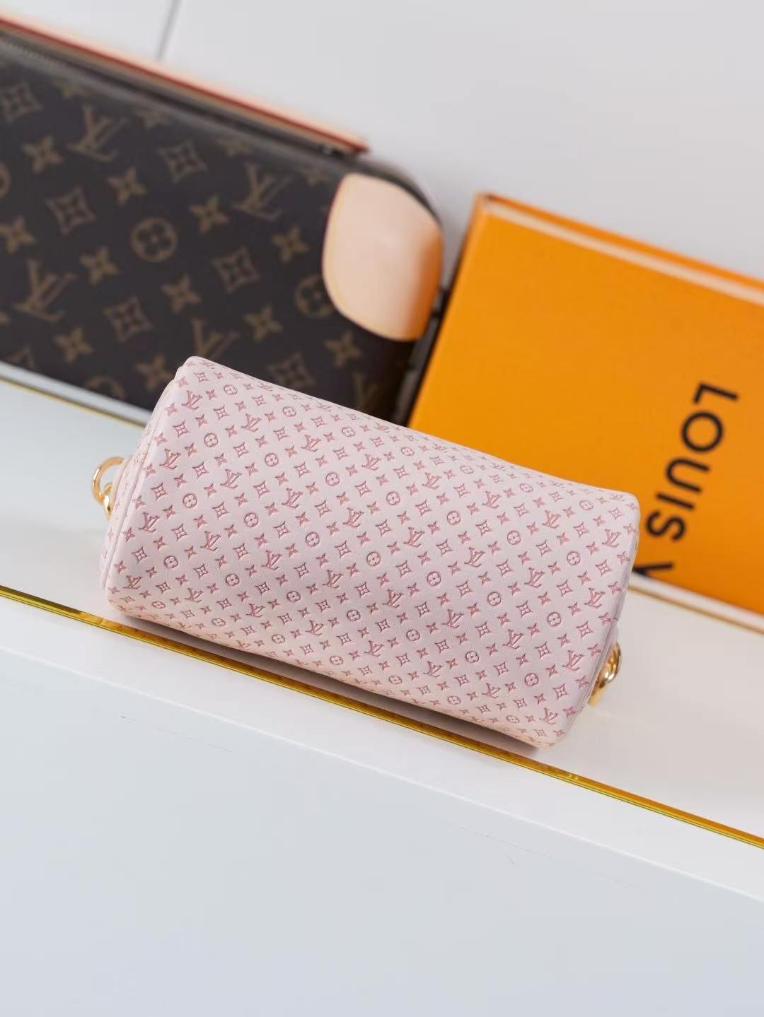 LV Handbags AAA(Women)-2032