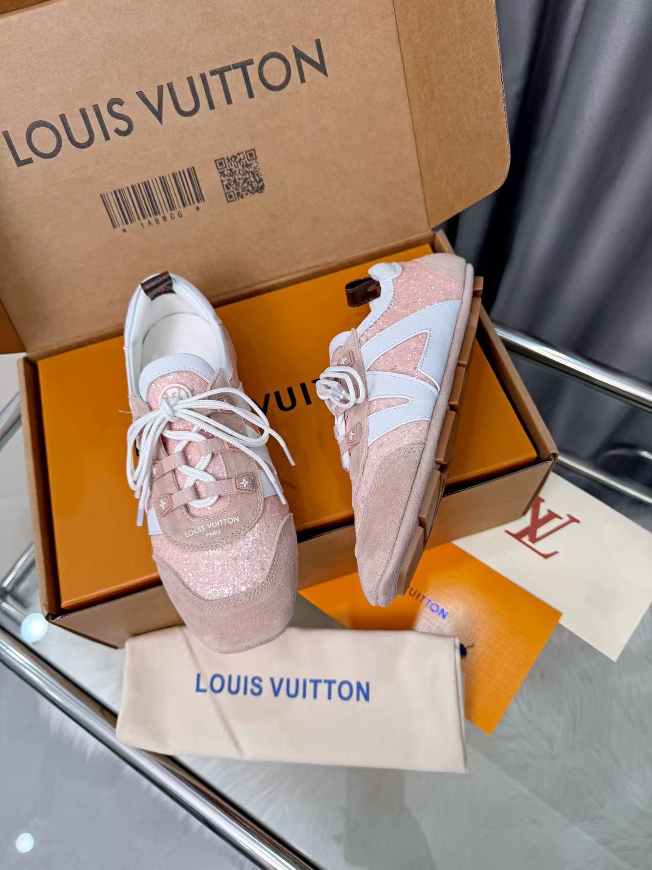 LV Shoes AAA(Women)-105