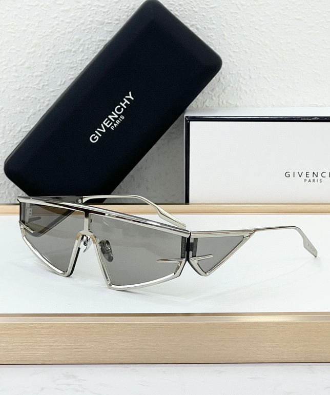 GIVENCHY Sunglasses(AAAA)-109