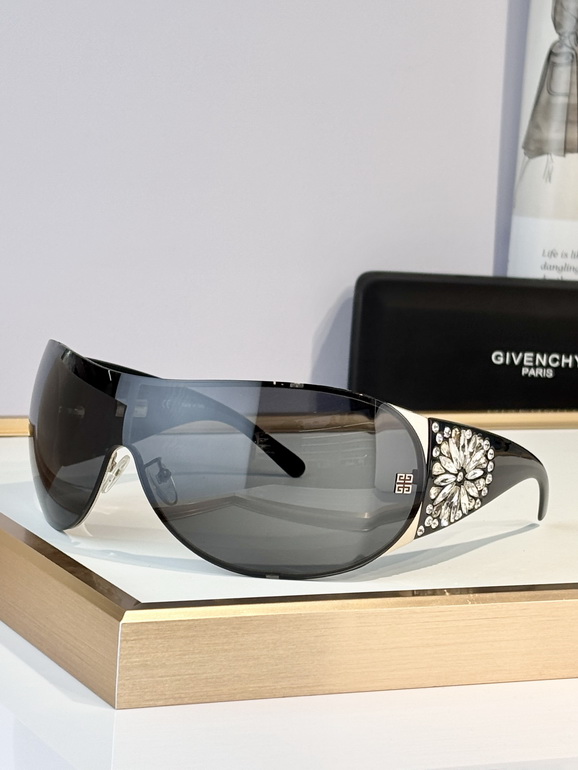 GIVENCHY Sunglasses(AAAA)-009