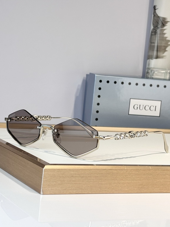 GUCCI Sunglasses(AAAA)-359