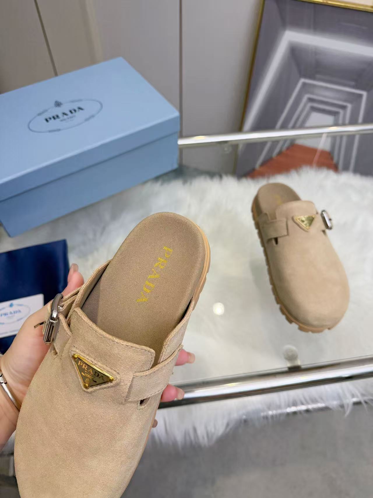 Prada Slippers Women(AAA)-028