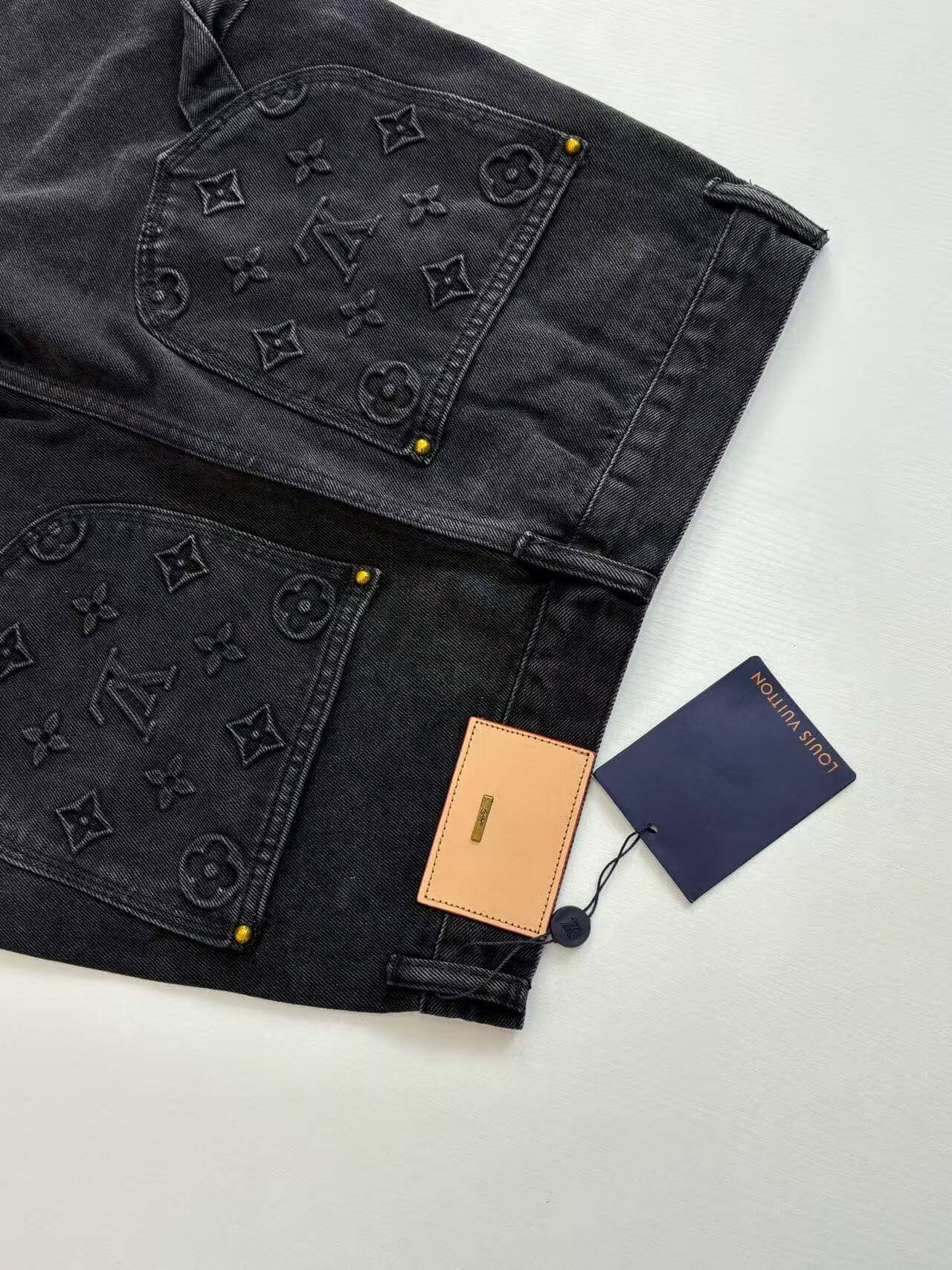 LV Shorts Jeans-006