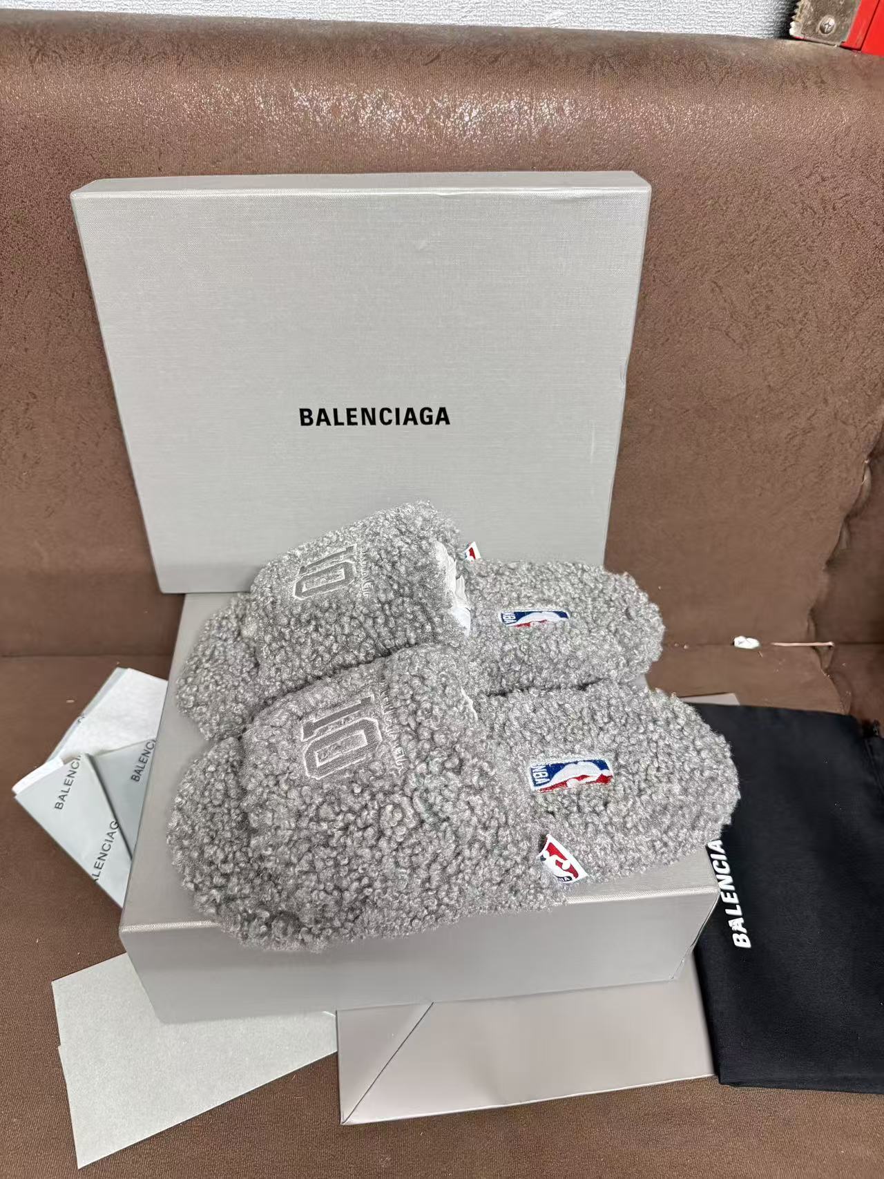 Balenciaga Slippers(AAA)-023