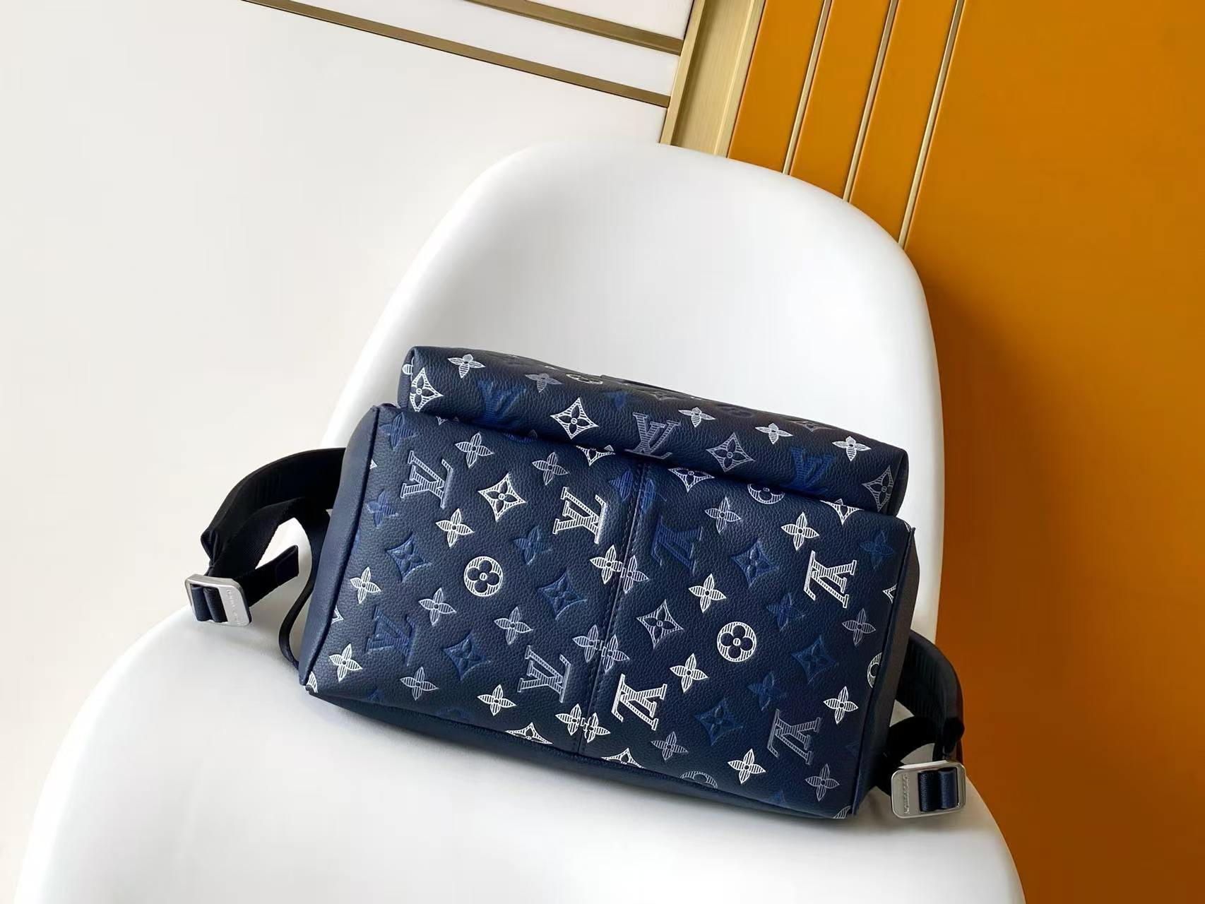 LV Backpack(AAA)-206