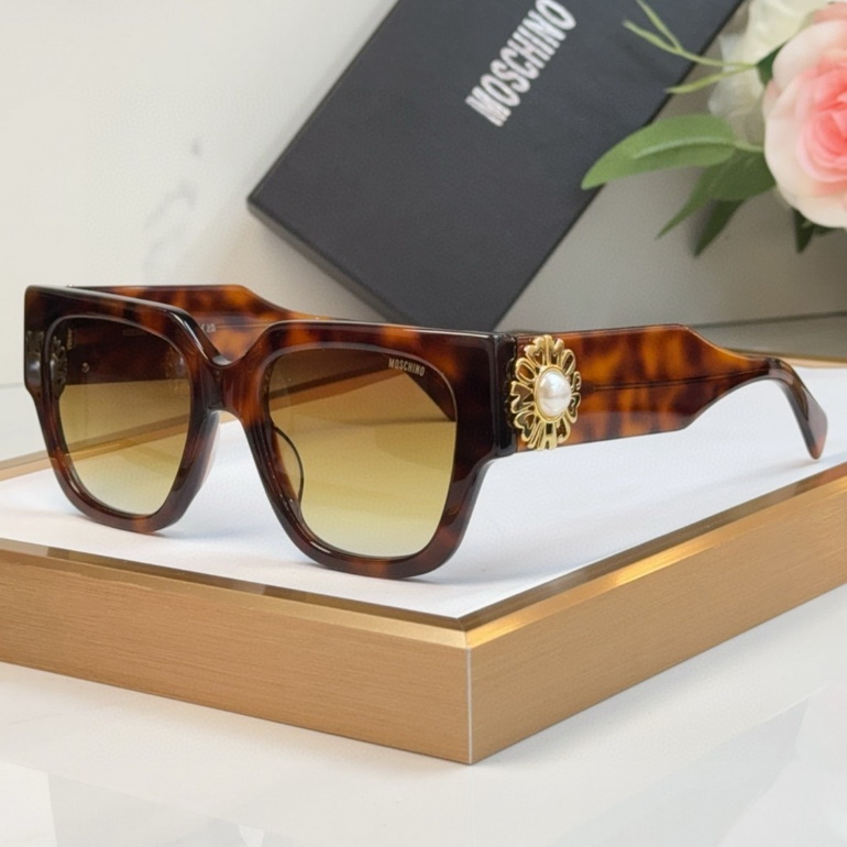 MOSCHINO Sunglasses(AAAA)-023
