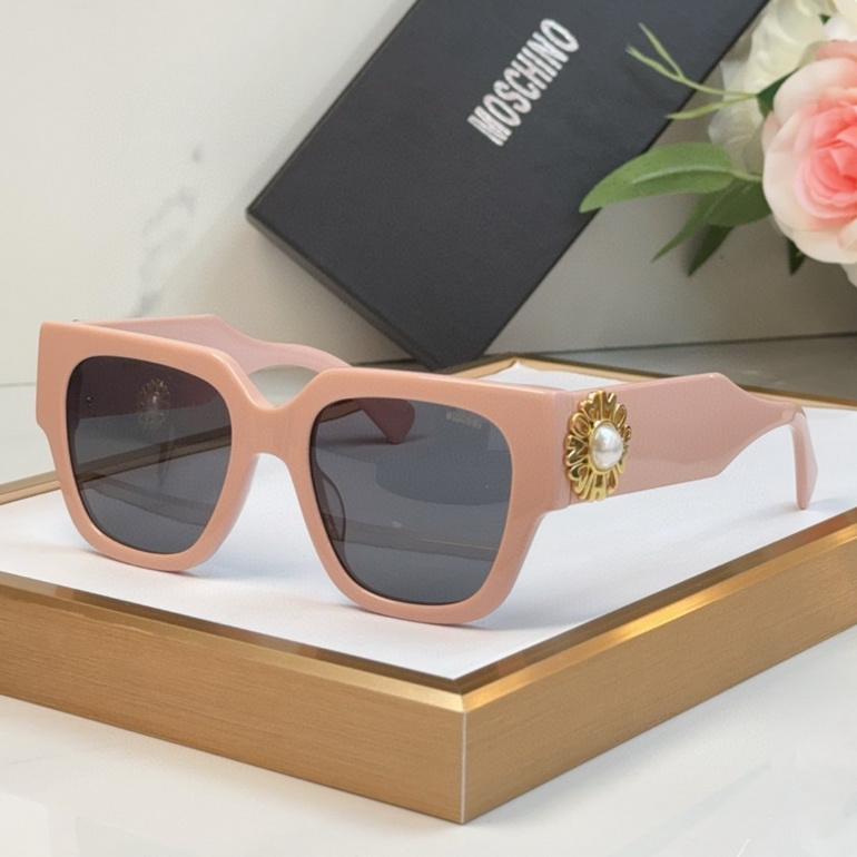 MOSCHINO Sunglasses(AAAA)-021