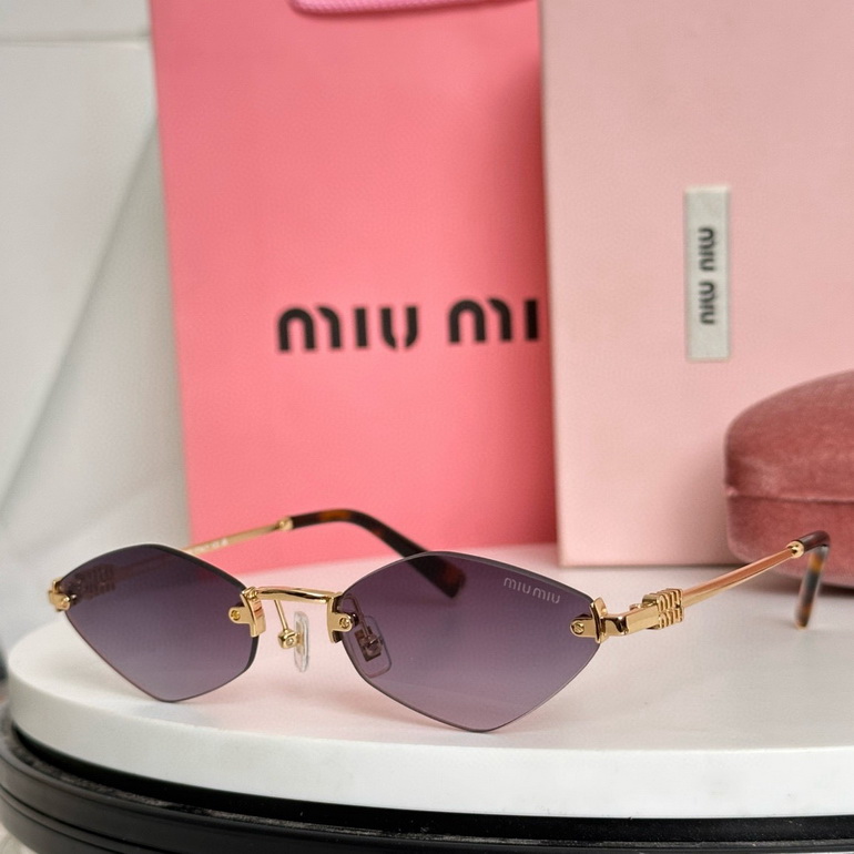 MIUMIU Sunglasses(AAAA)-928
