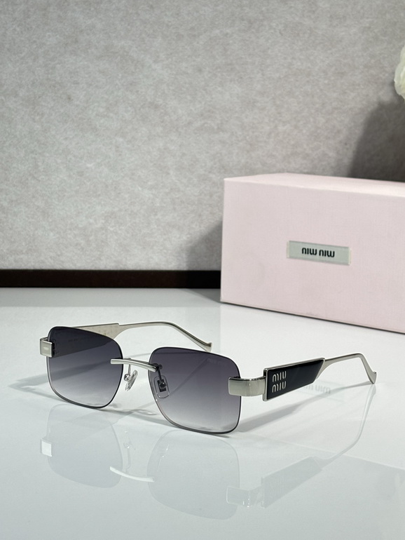 MIUMIU Sunglasses(AAAA)-869
