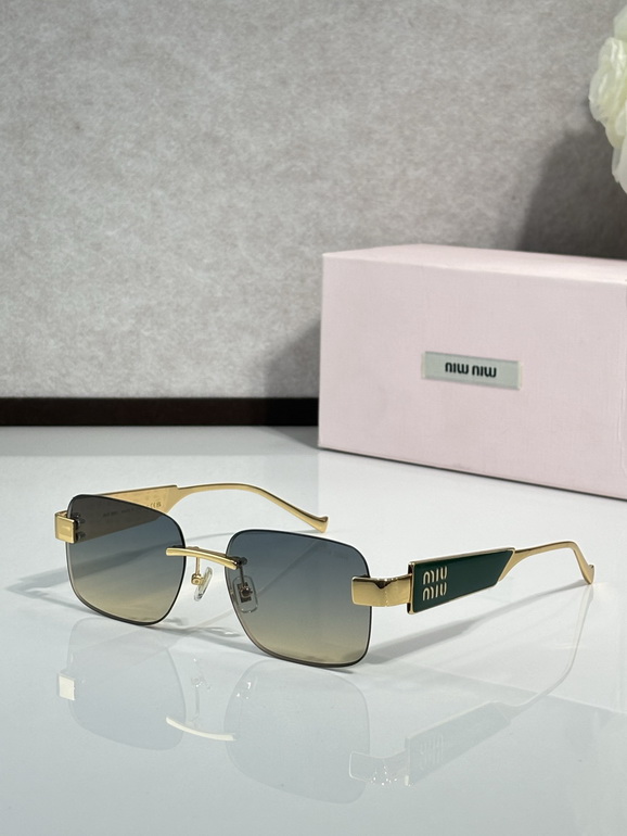 MIUMIU Sunglasses(AAAA)-867