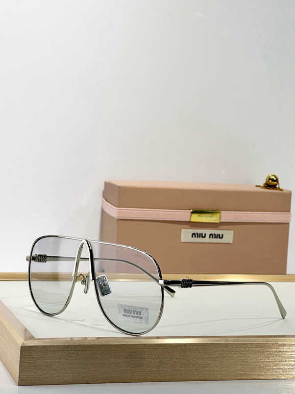 MIUMIU Sunglasses(AAAA)-811