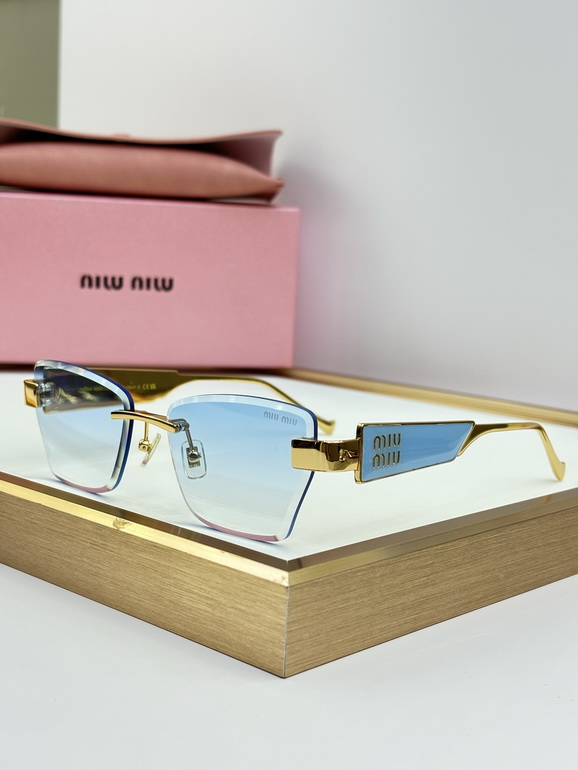 MIUMIU Sunglasses(AAAA)-768