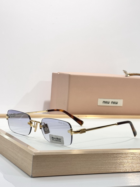 MIUMIU Sunglasses(AAAA)-682