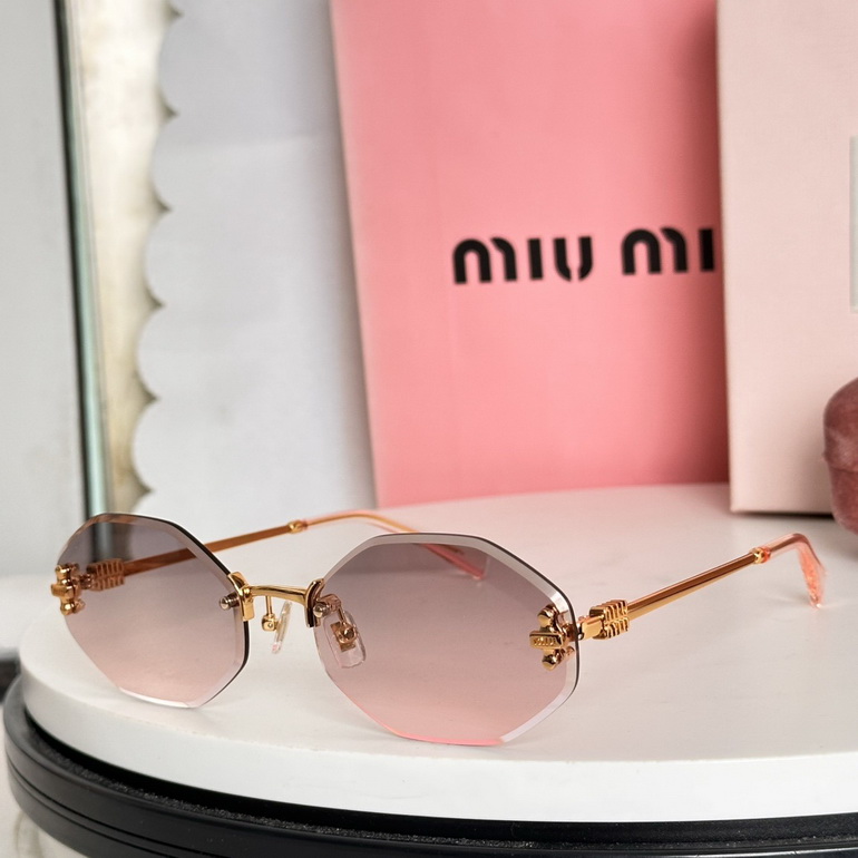 MIUMIU Sunglasses(AAAA)-519