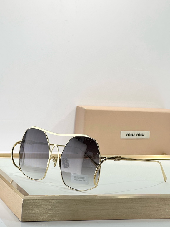 MIUMIU Sunglasses(AAAA)-449