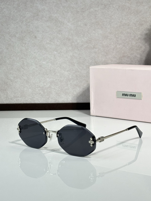 MIUMIU Sunglasses(AAAA)-413