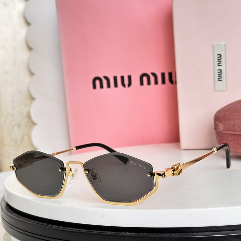 MIUMIU Sunglasses(AAAA)-363