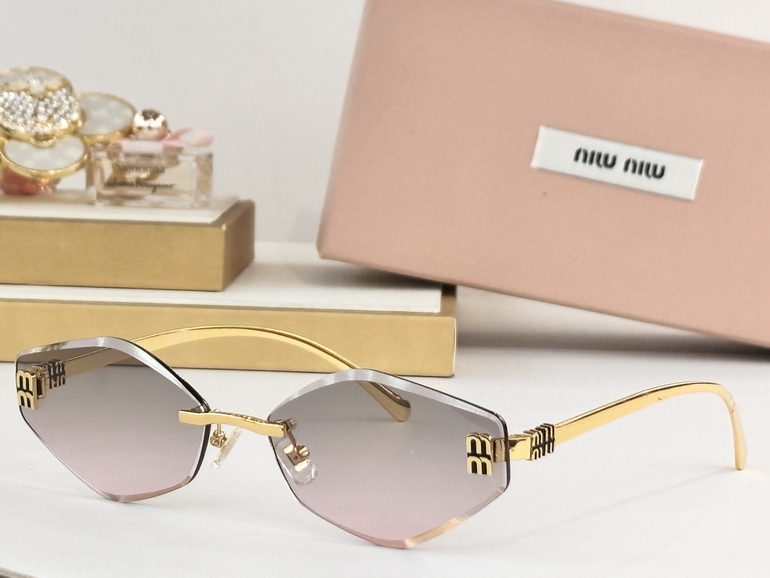 MIUMIU Sunglasses(AAAA)-301