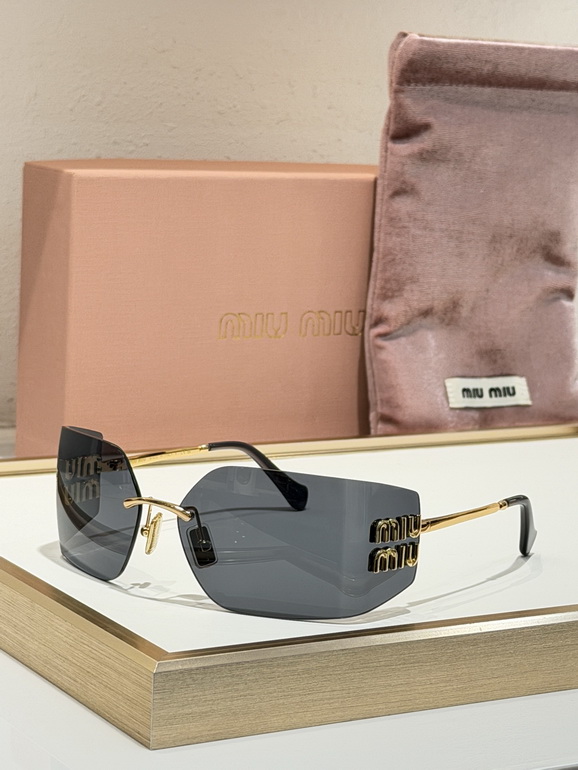 MIUMIU Sunglasses(AAAA)-262