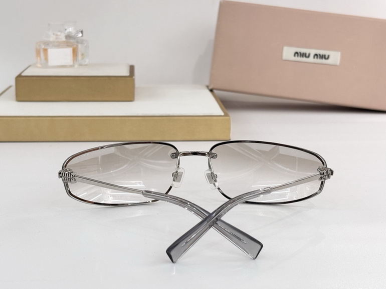 MIUMIU Sunglasses(AAAA)-206