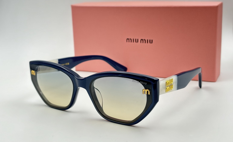 MIUMIU Sunglasses(AAAA)-175
