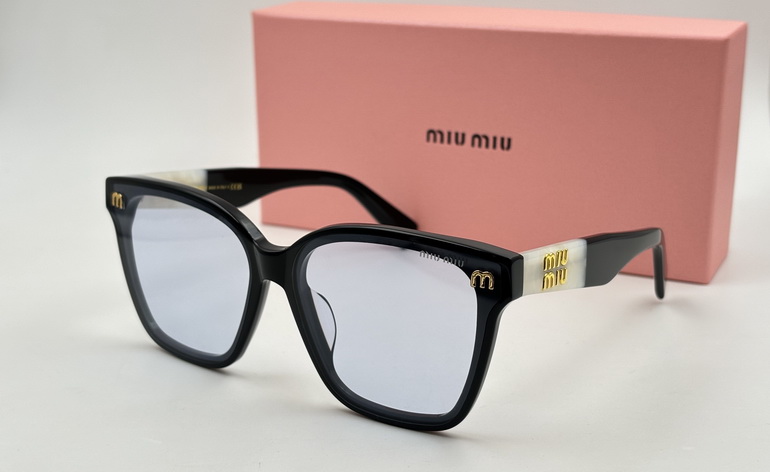 MIUMIU Sunglasses(AAAA)-163