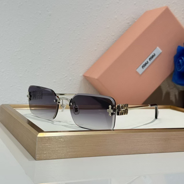 MIUMIU Sunglasses(AAAA)-052